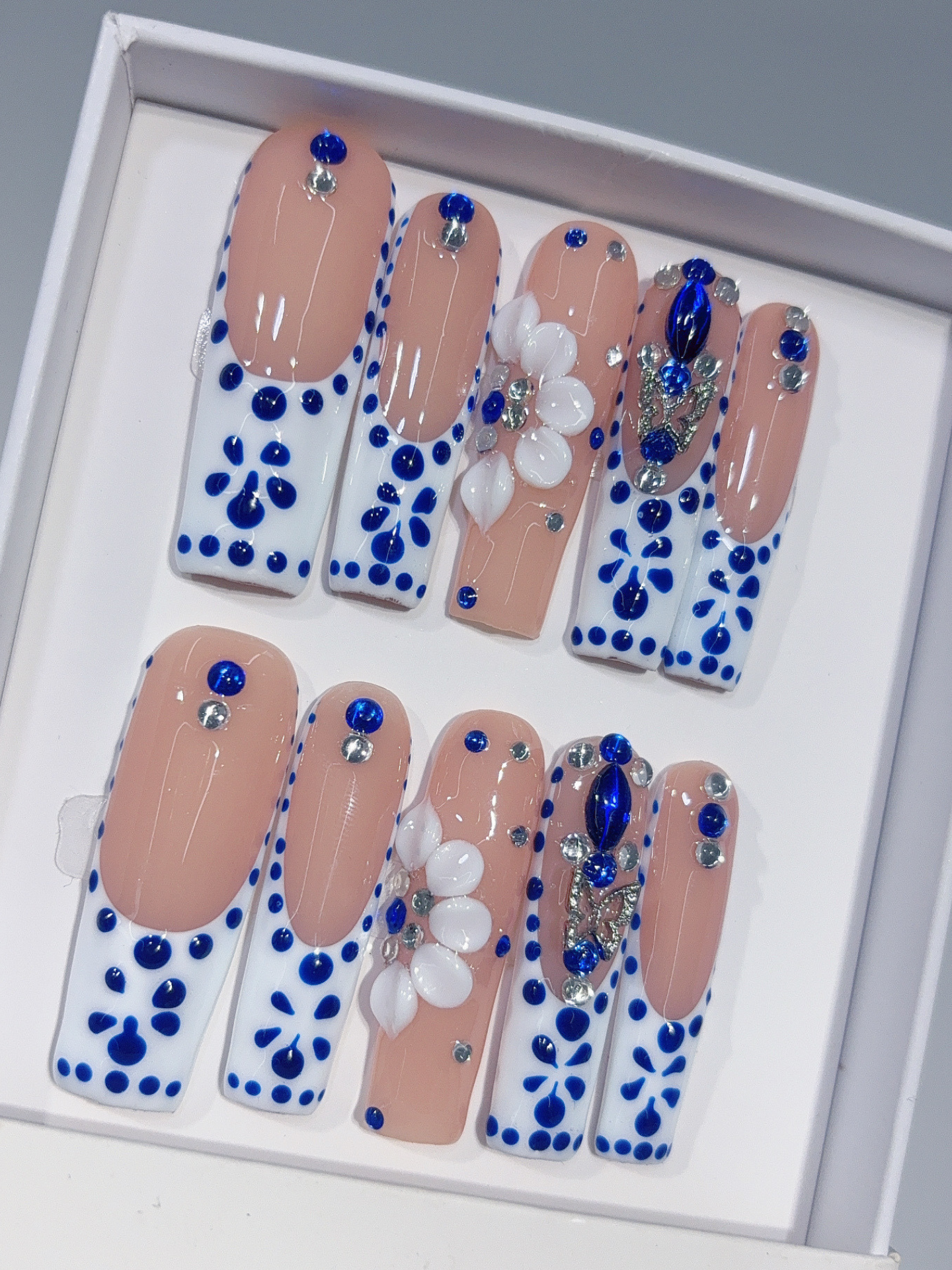 JOnails blue polka dot 3D flower square press-on nails